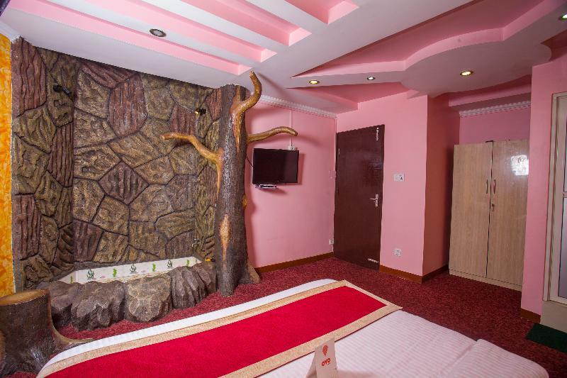 Oyo 161 Ram Janaki Hotel Kathmandu Ngoại thất bức ảnh